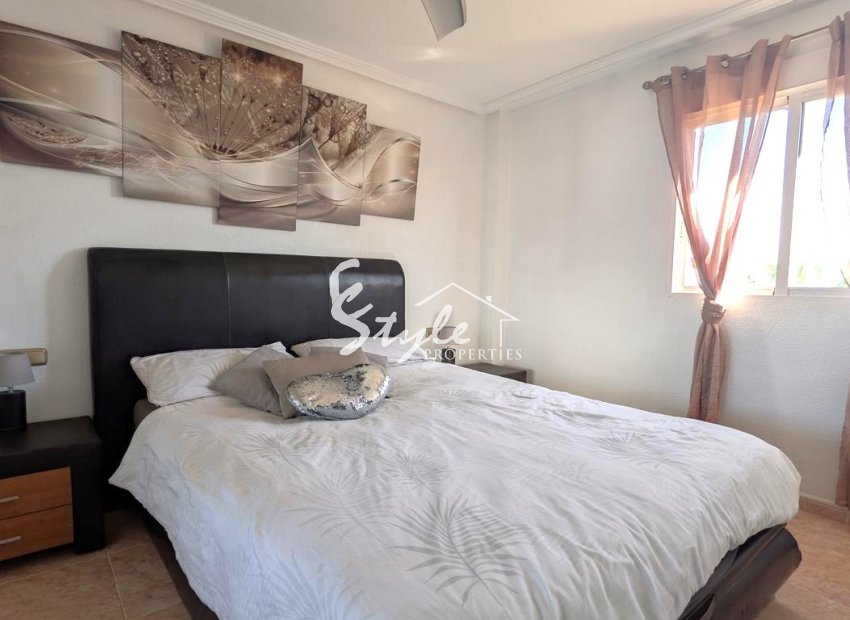 Resale - Villa - La Zenia