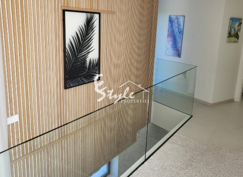 Resale - Villa - Las Colinas Golf