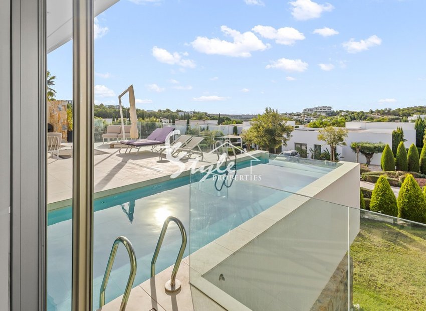 Resale - Villa - Las Colinas Golf