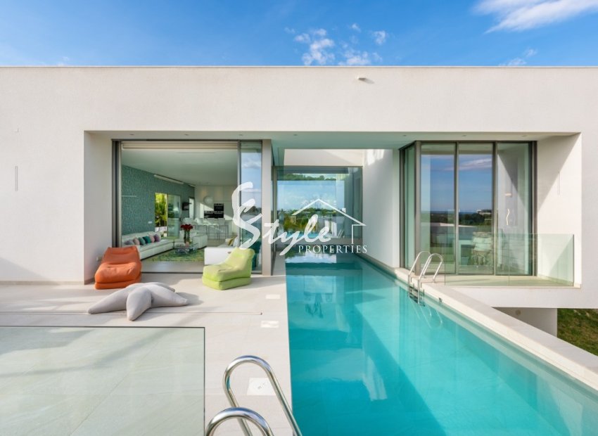 Resale - Villa - Las Colinas - Las Colinas Golf