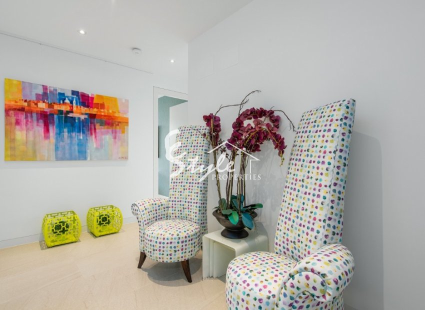 Resale - Villa - Las Colinas - Las Colinas Golf