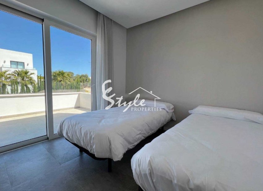 Resale - Villa - Las Colinas - Las Colinas Golf