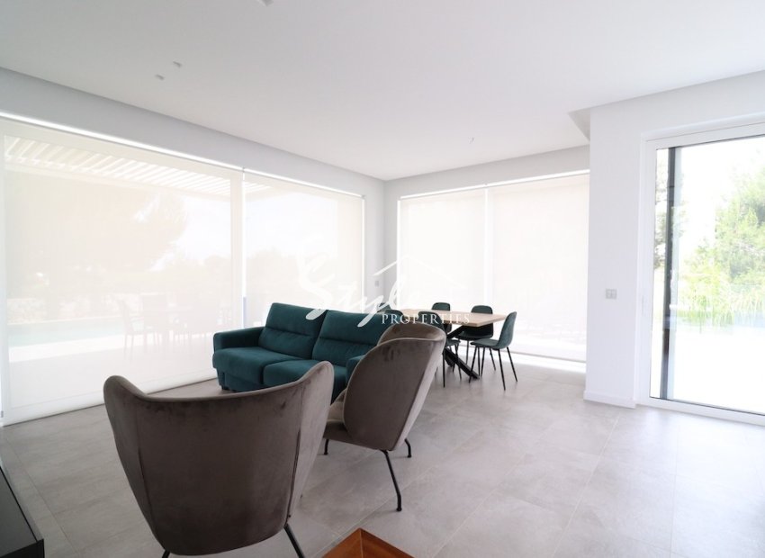 Resale - Villa - Las Colinas - Las Colinas Golf