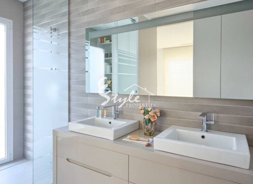 Resale - Villa - Las Colinas - Las Colinas Golf