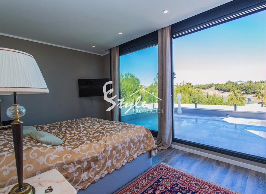 Resale - Villa - Las Colinas - Las Colinas Golf