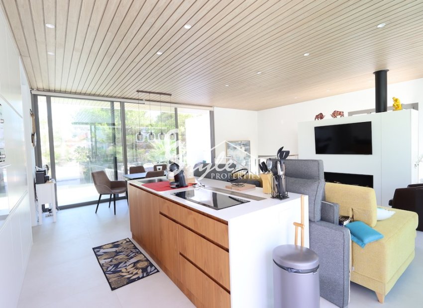 Resale - Villa - Las Colinas - Las Colinas Golf