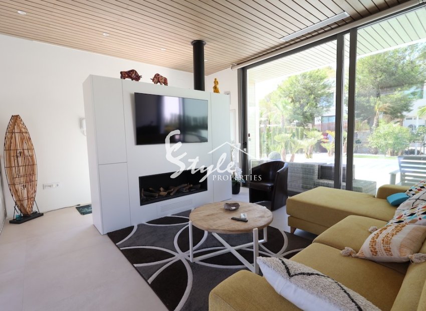 Resale - Villa - Las Colinas - Las Colinas Golf