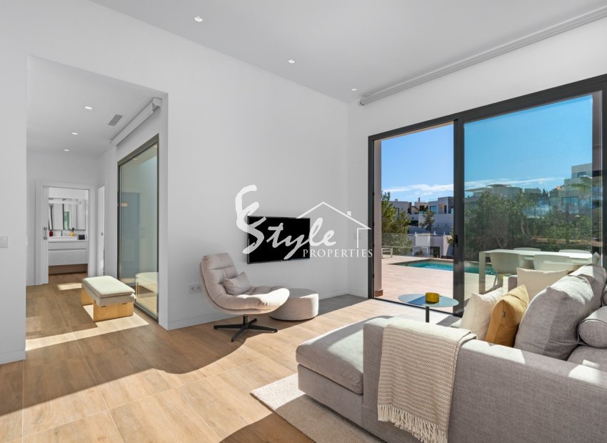 Resale - Villa - Las Colinas - Las Colinas Golf