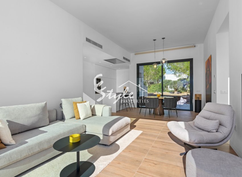 Resale - Villa - Las Colinas - Las Colinas Golf