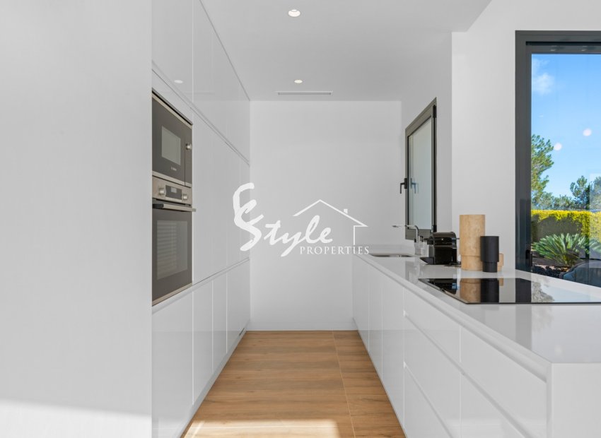 Resale - Villa - Las Colinas - Las Colinas Golf