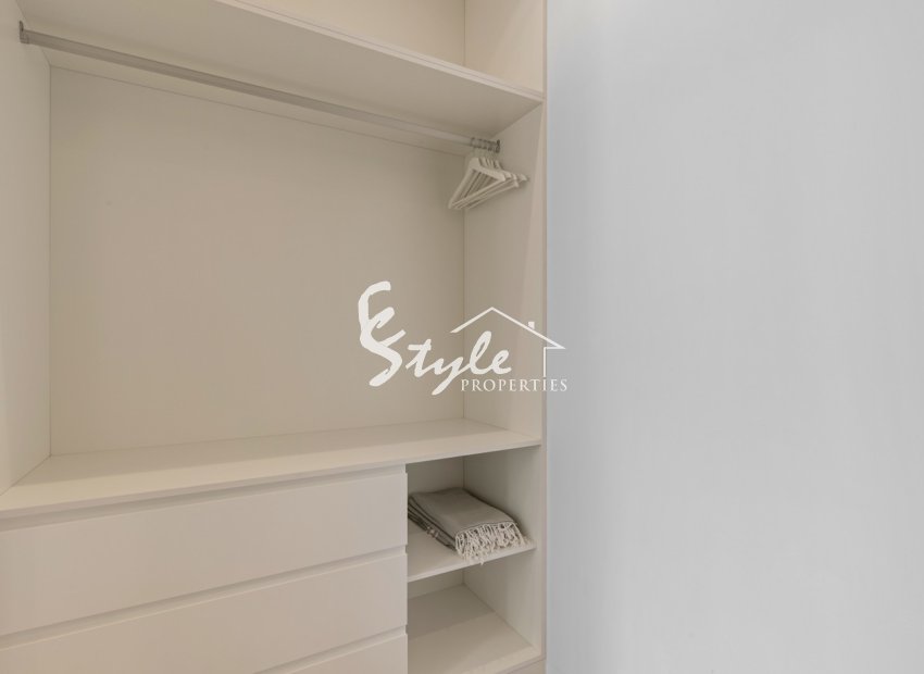 Resale - Villa - Las Colinas - Las Colinas Golf