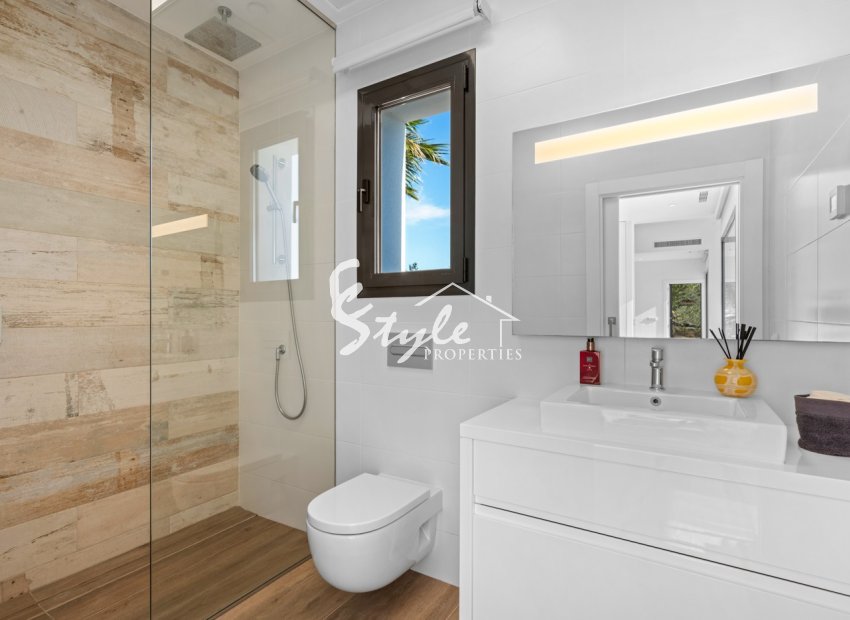 Resale - Villa - Las Colinas - Las Colinas Golf