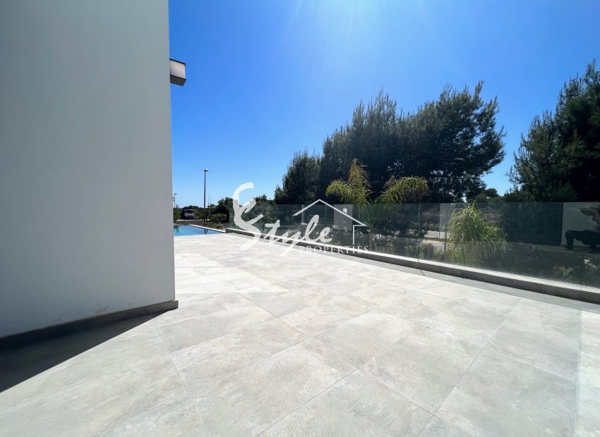 Resale - Villa - Las Colinas - Las Colinas Golf