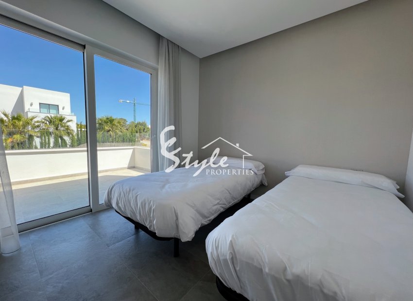 Resale - Villa - Las Colinas - Las Colinas Golf