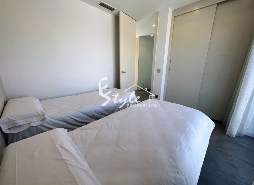 Resale - Villa - Las Colinas - Las Colinas Golf