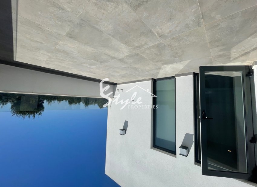 Resale - Villa - Las Colinas - Las Colinas Golf