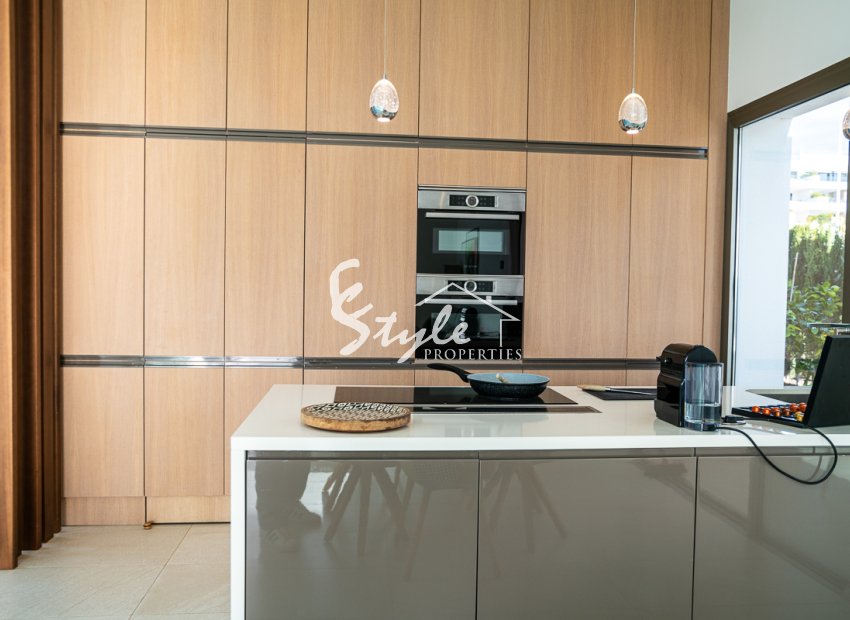 Resale - Villa - Las Colinas - Las Colinas Golf