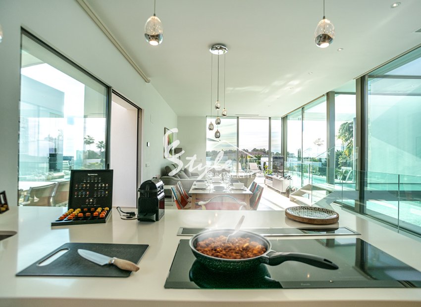 Resale - Villa - Las Colinas - Las Colinas Golf