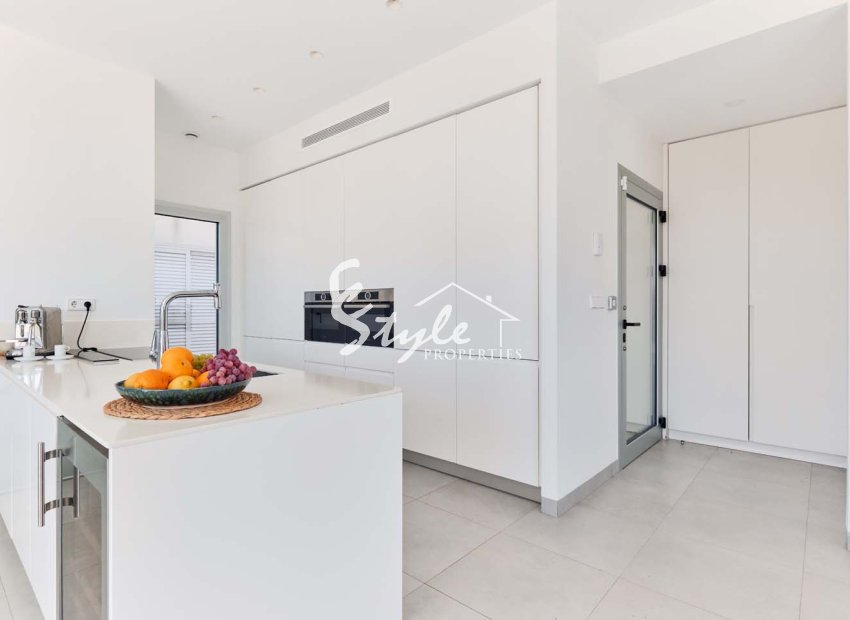 Resale - Villa - Las Colinas - Las Colinas Golf