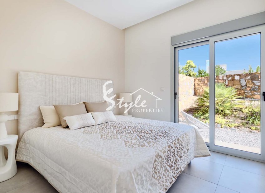 Resale - Villa - Las Colinas - Las Colinas Golf