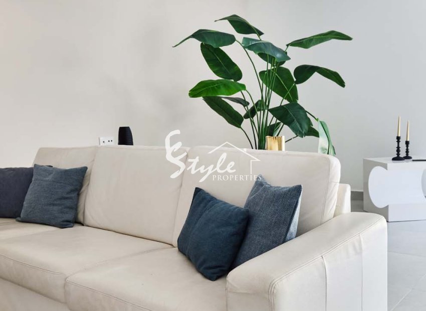 Resale - Villa - Las Colinas - Las Colinas Golf