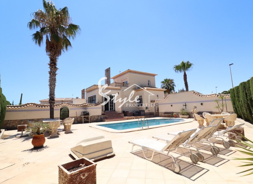 Resale - Villa - Las Ramblas Golf - Las Ramblas