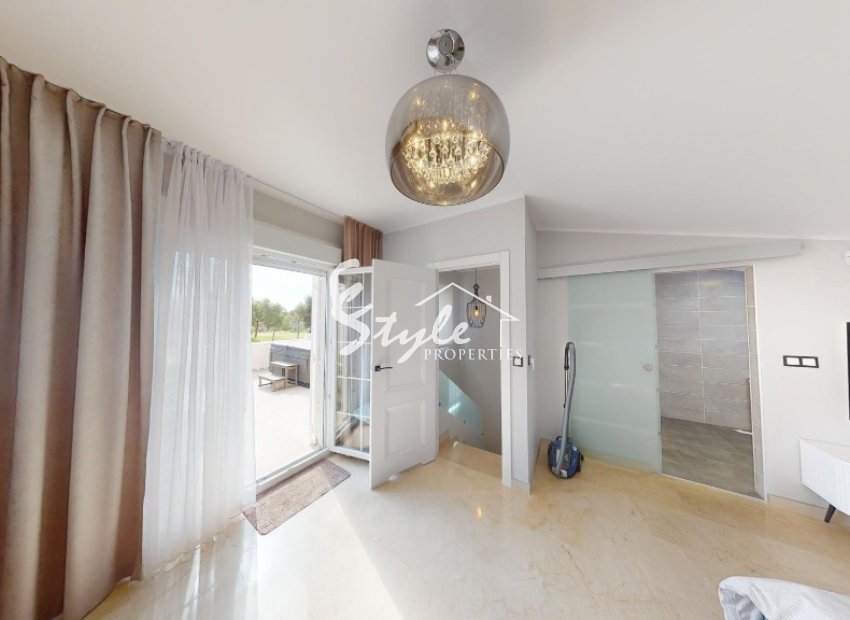 Resale - Villa - Las Ramblas Golf - Las Ramblas