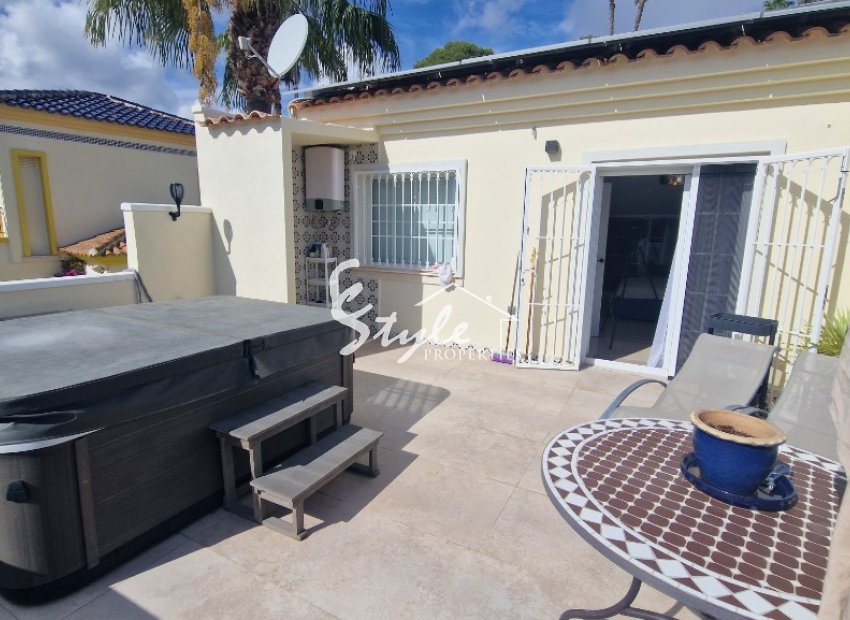 Resale - Villa - Las Ramblas Golf - Las Ramblas