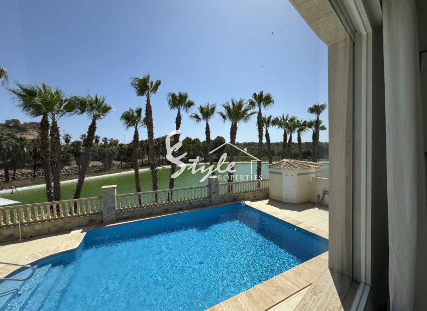 Resale - Villa - Las Ramblas Golf - Las Ramblas