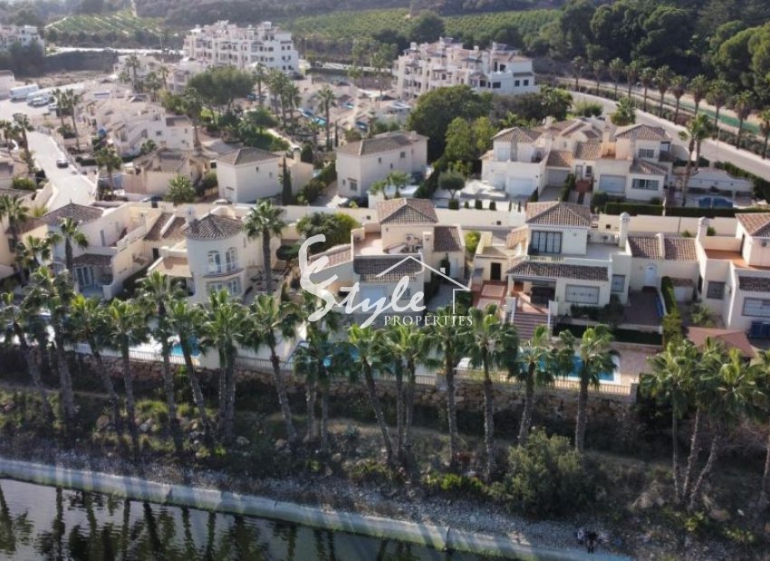 Resale - Villa - Las Ramblas Golf - Las Ramblas