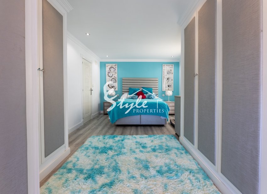 Resale - Villa - Las Ramblas Golf - Las Ramblas