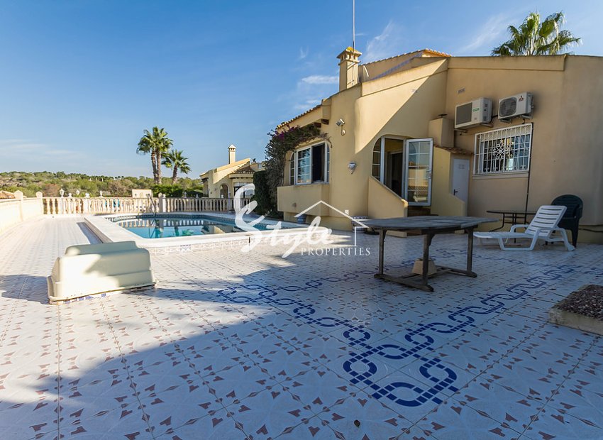 Resale - Villa - Las Ramblas Golf - Las Ramblas