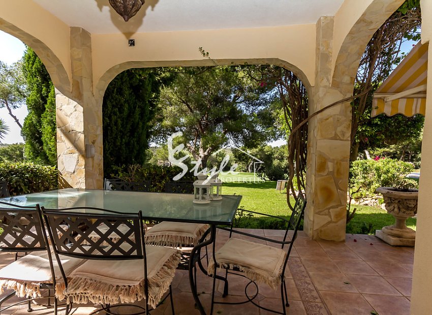 Resale - Villa - Las Ramblas Golf - Las Ramblas