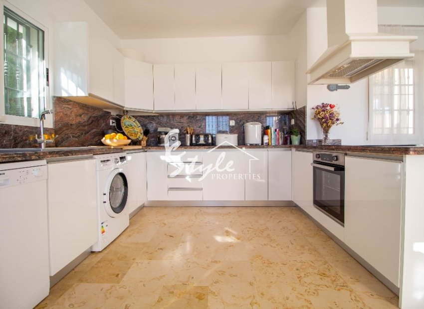 Resale - Villa - Las Ramblas