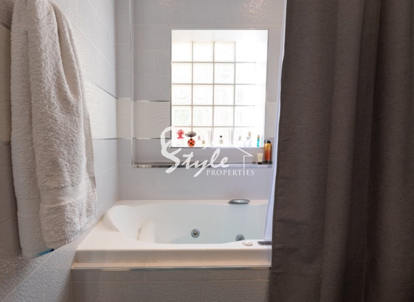 Resale - Villa - Las Ramblas