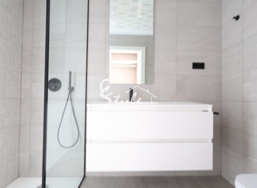 Resale - Villa - Los Alcazares