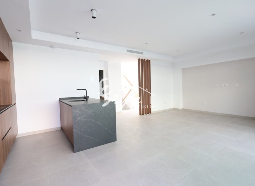 Resale - Villa - Los Alcazares