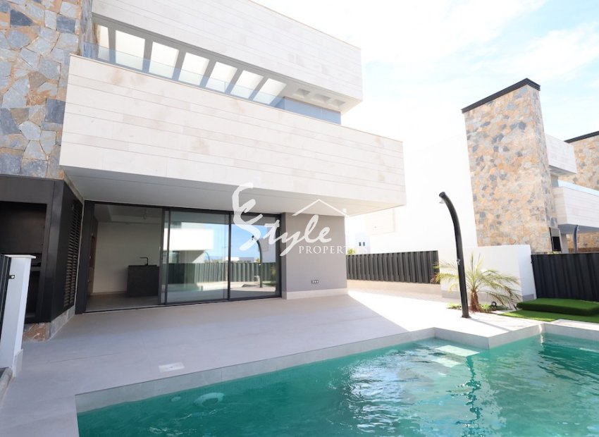 Resale - Villa - Los Alcazares