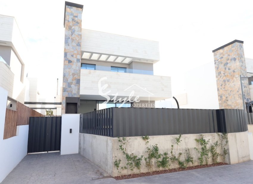 Resale - Villa - Los Alcazares