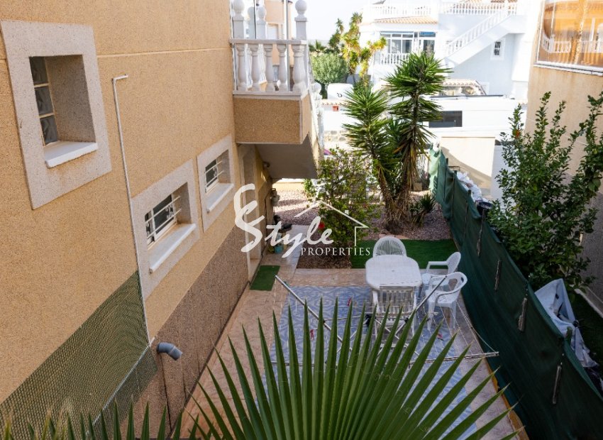 Resale - Villa - Los Altos