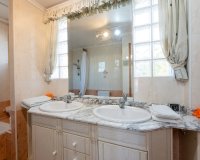 Resale - Villa - Los Altos