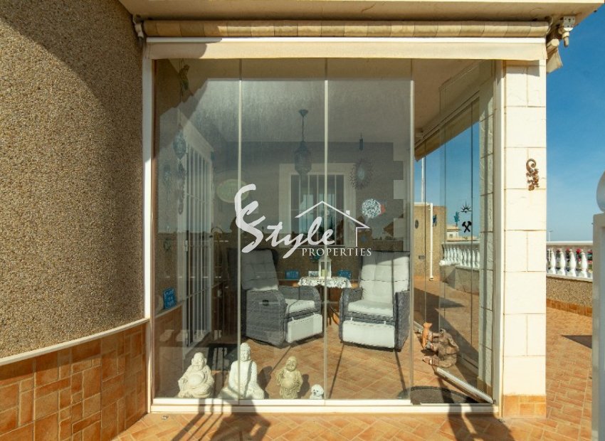 Resale - Villa - Los Altos