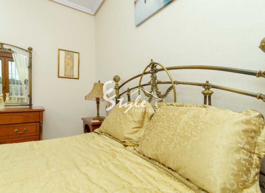 Resale - Villa - Los Altos