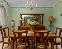 Resale - Villa - Los Altos