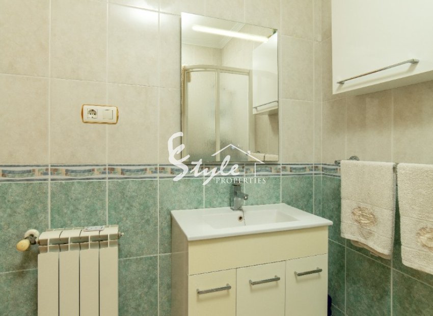 Resale - Villa - Los Altos