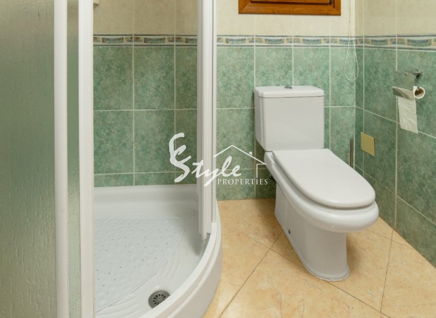 Resale - Villa - Los Altos