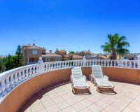 Resale - Villa - Los Altos