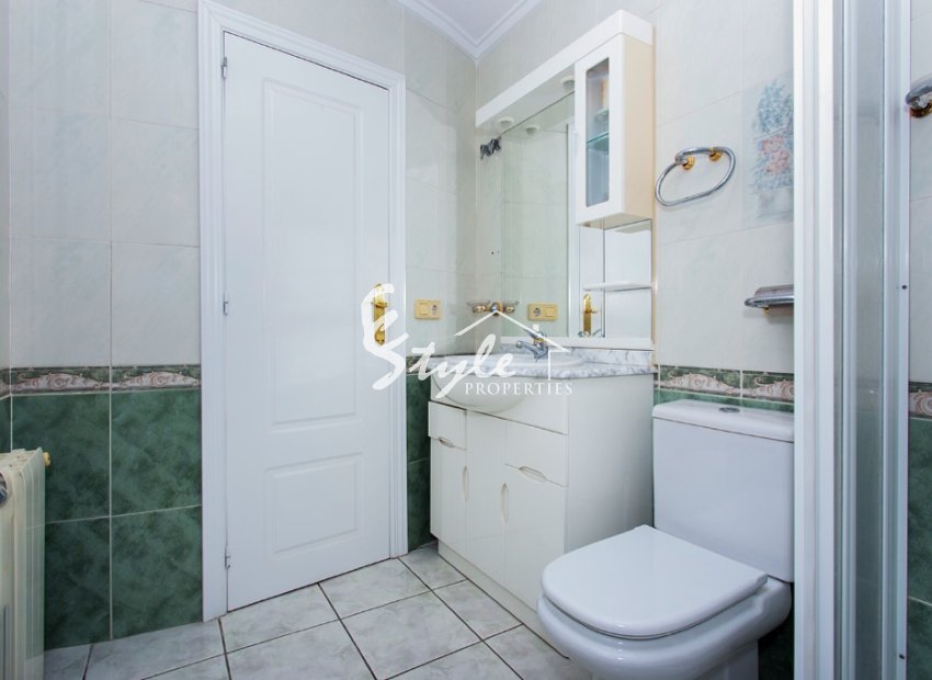 Resale - Villa - Los Altos