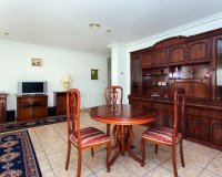 Resale - Villa - Los Altos