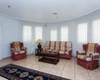 Resale - Villa - Los Altos